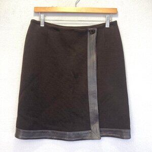 Oscar de la Renta 100% Merino Wool Wrap Skirt Womens 6 Leather Trim Quiet Luxury